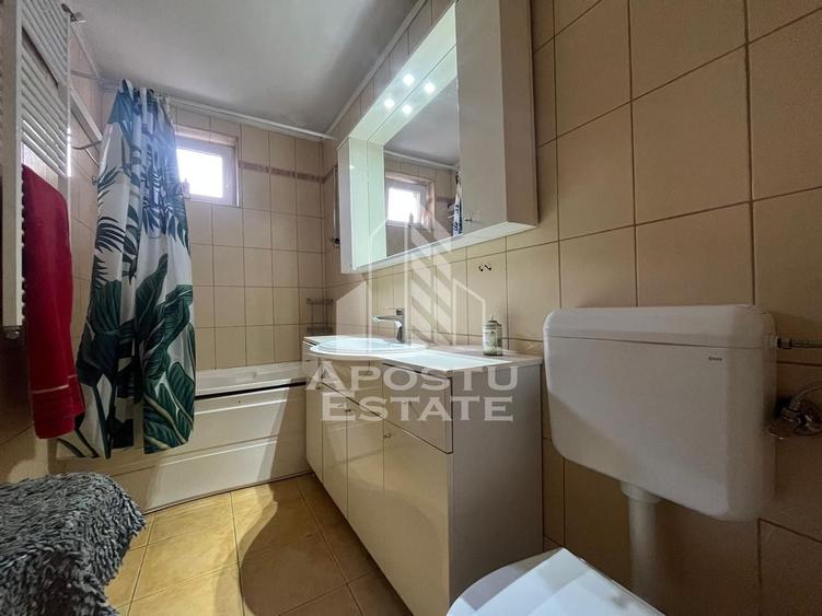 Apartament cu 3 camere decomandat în Podgoria