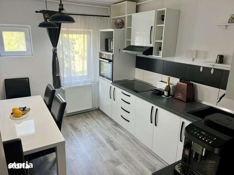 Apartament cu 3 camere în Micălaca