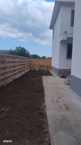 Casă cu 4 camere cu Teren 200 Mp în Central