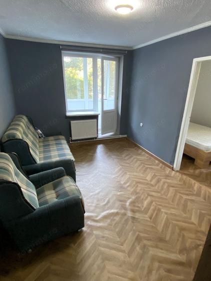 Apartament cu 3 camere decomandat în Tipografilor