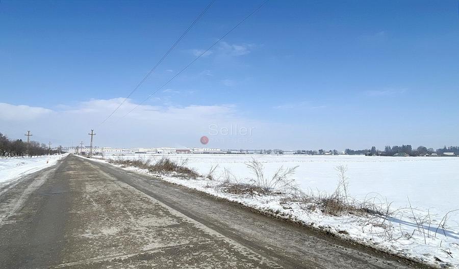 Teren Construcții intravilan de 16000 mp, în Exterior Est