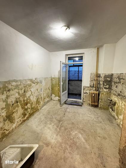 Apartament cu 3 camere decomandat în Decebal