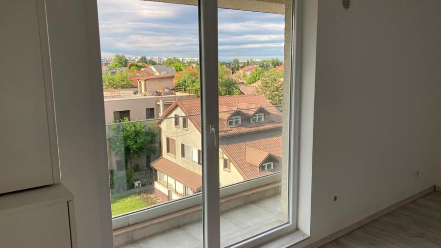 Apartament cu 2 camere decomandat în Pipera
