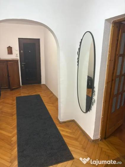 Apartament cu 4 camere decomandat în Mărăști