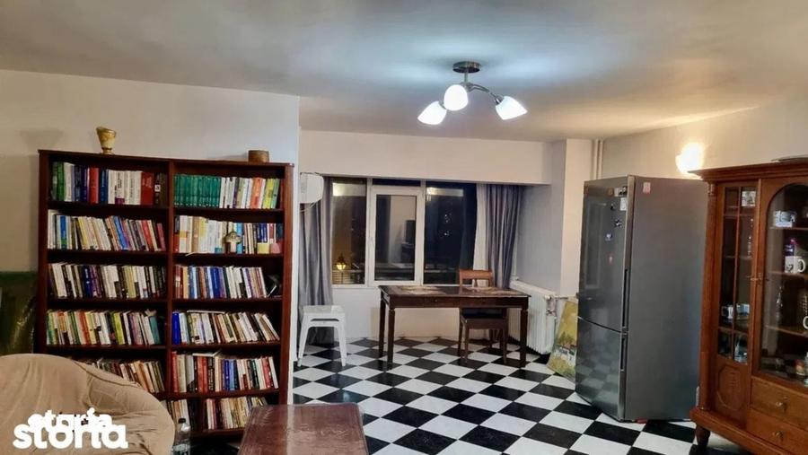 Apartament cu 3 camere în Centrul Civic