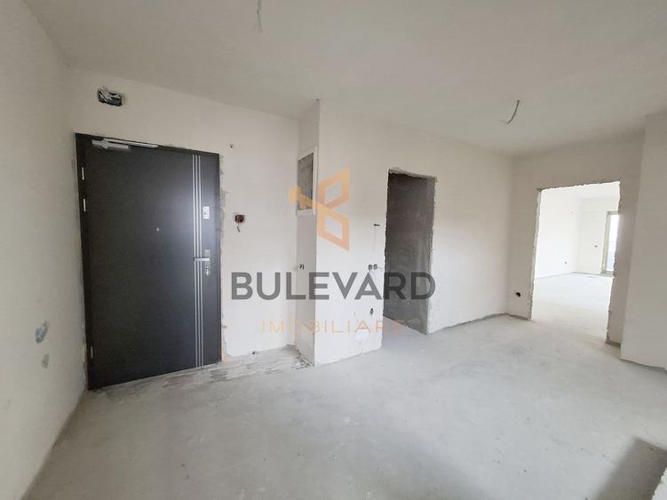 Apartament cu 5 camere semidecomandat în Mănăștur