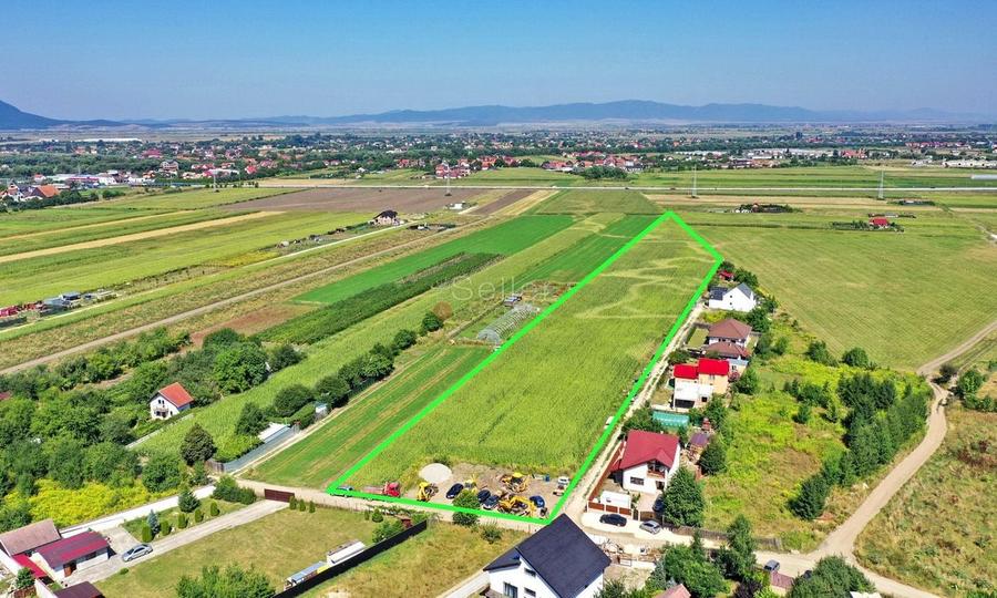 Teren Construcții intravilan de 20400 mp, în Stupini