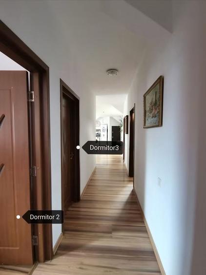 Apartament cu 4 camere semidecomandat în Scriitorilor