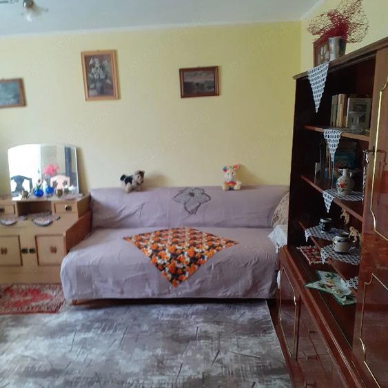 Casă cu 4 camere cu Teren 20 Mp în Central