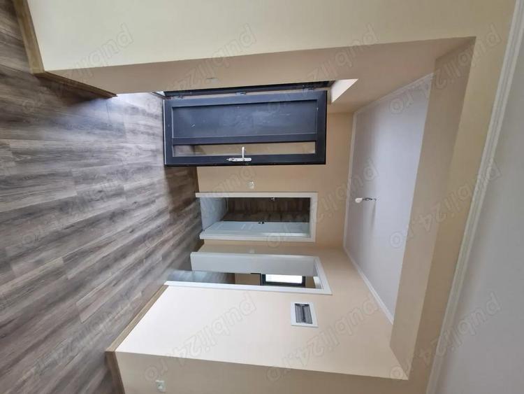 Casă cu 3 camere în Sânandrei
