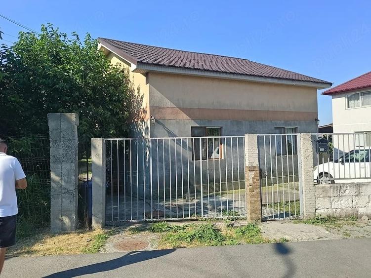 Casă cu Teren 312 Mp în Valu lui Traian