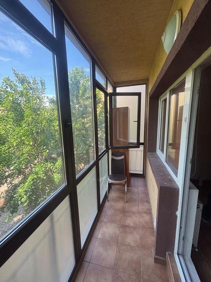 Apartament cu 2 camere semidecomandat în Militari