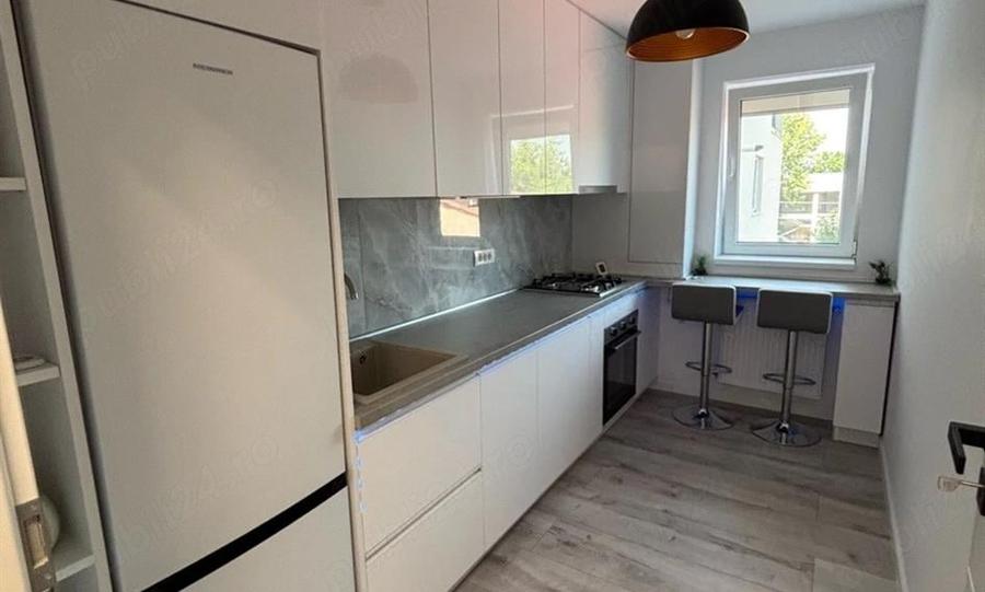 Apartament cu 2 camere decomandat în Andronache