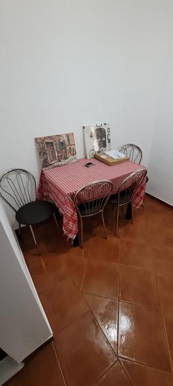 Apartament cu 2 camere semidecomandat în Breznița-Ocol