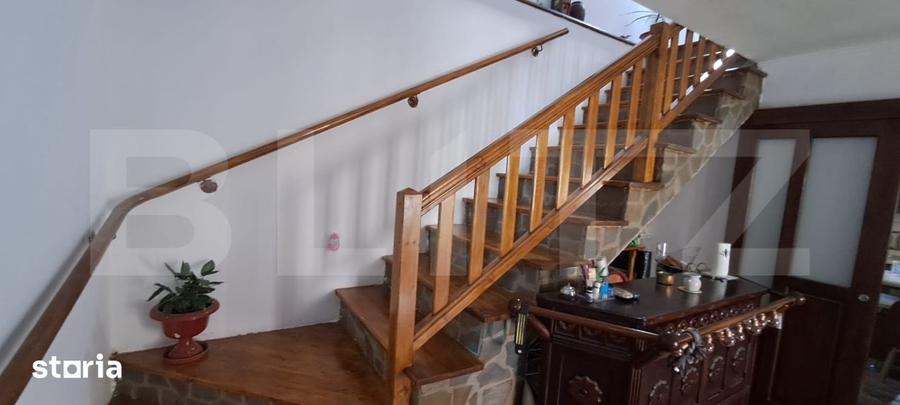 Casă cu 5 camere cu Teren 750 Mp în Voila