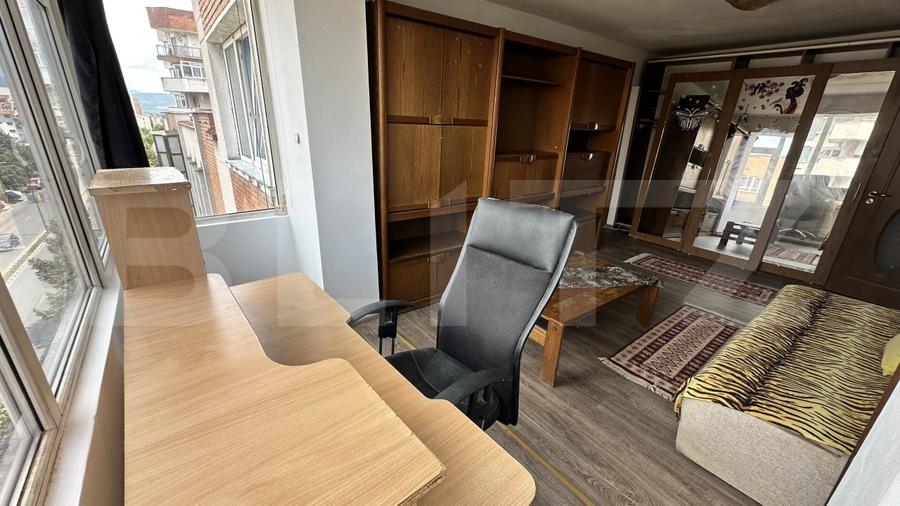 Apartament cu 2 camere semidecomandat, mobilat în Ultracentral