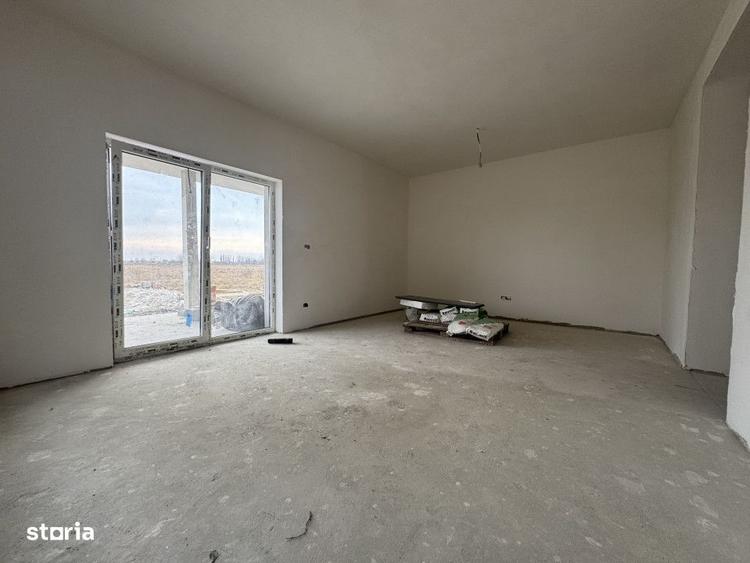 Casă cu 4 camere în Central