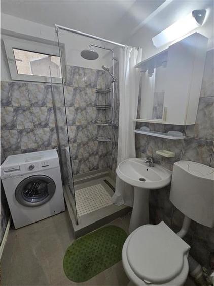 Apartament cu 2 camere decomandat, mobilat în Tomis Nord