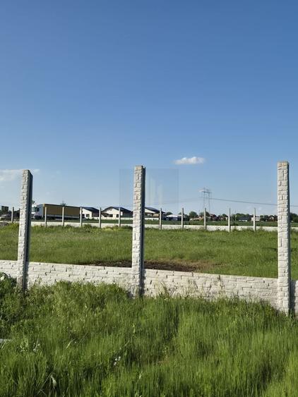 Teren agricol intravilan de 497 mp, în Pădurișu