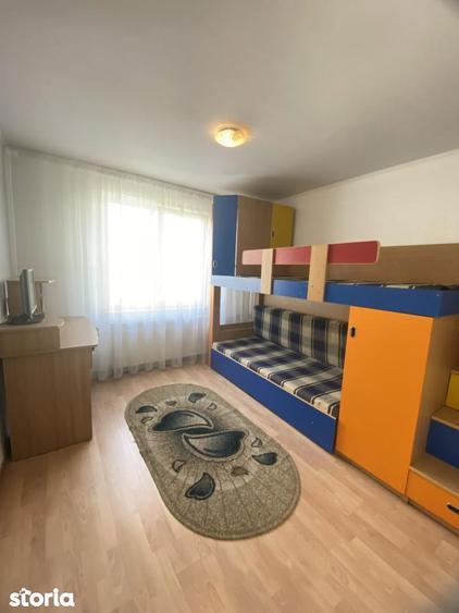 Apartament cu 3 camere în Tudor Vladimirescu