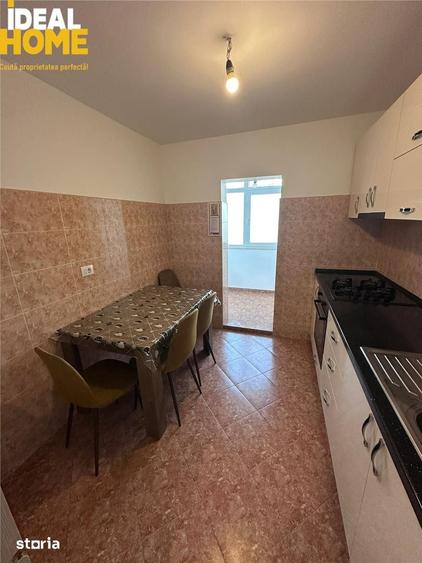 Apartament cu 3 camere decomandat în Dacia