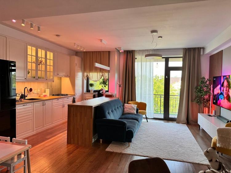 Apartament cu 3 camere decomandat, mobilat în Bucureștii Noi