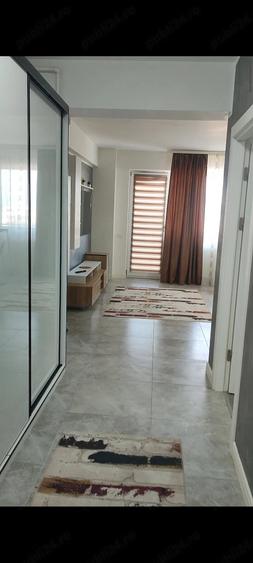 Apartament cu 2 camere decomandat în Tomis Plus
