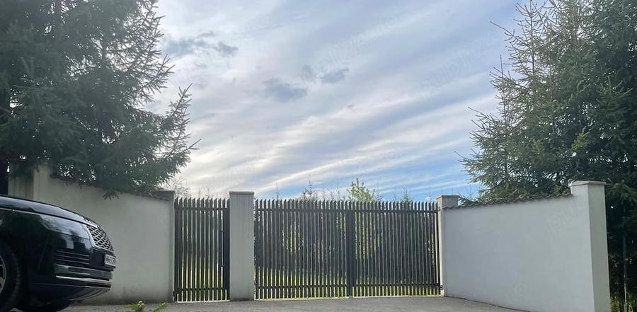 Teren de 3700 mp, în Piatra