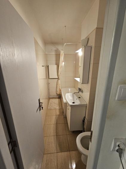 Apartament cu 2 camere decomandat în Vitrometan