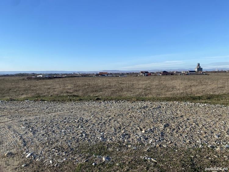 Teren de 800 mp, în Șimian