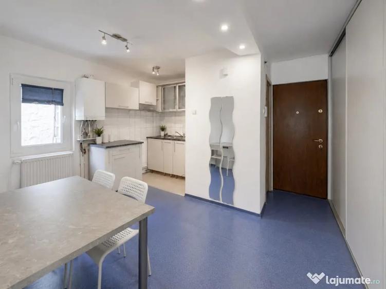 Apartament cu 2 camere semidecomandat în Fundeni