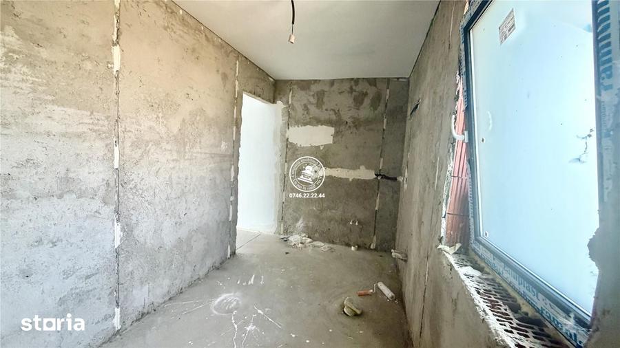 Casă cu 4 camere cu Teren 450 Mp în Central