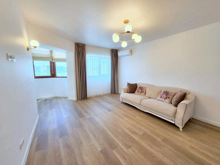 Apartament cu 3 camere decomandat în Faleză
