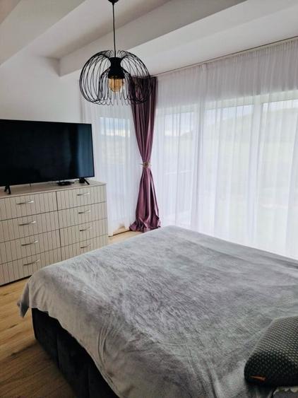 Casă individuală cu 4 camere cu Piscina în Popești