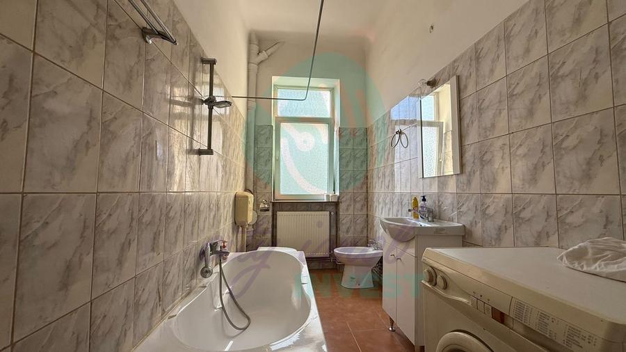 Apartament cu 3 camere semidecomandat în Armeneasca