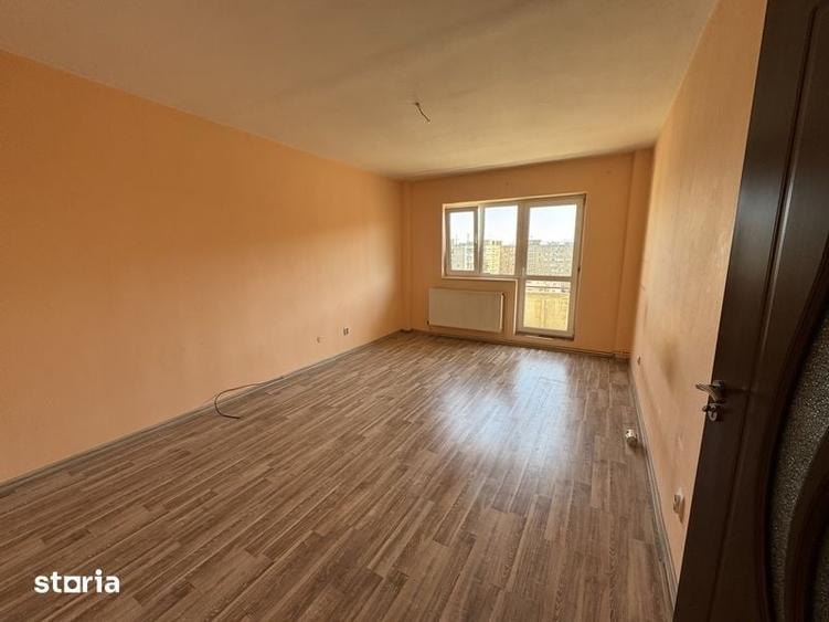 Apartament cu 3 camere în Calea București