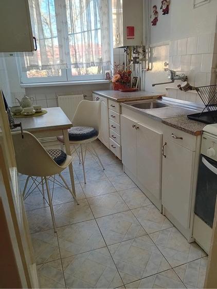 Apartament cu 2 camere semidecomandat în Cornișa