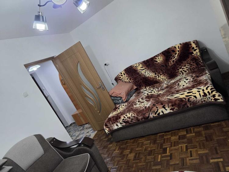 Apartament cu 2 camere semidecomandat în Vărsătura