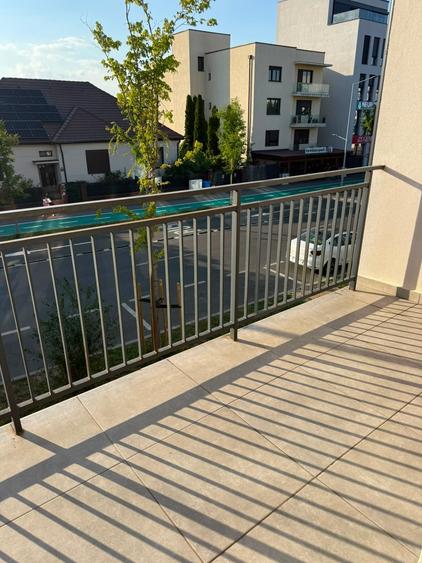 Apartament cu 3 camere decomandat în Calea Dumbrăvii
