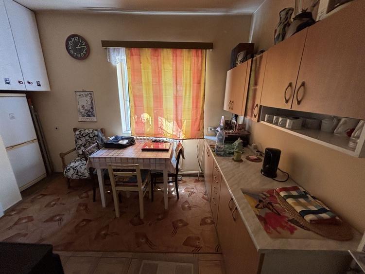 Casă individuală cu 3 camere cu Canalizare în Turnișor