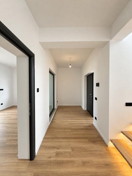 Casă individuală cu 5 camere cu Teren 423 Mp în Tunari