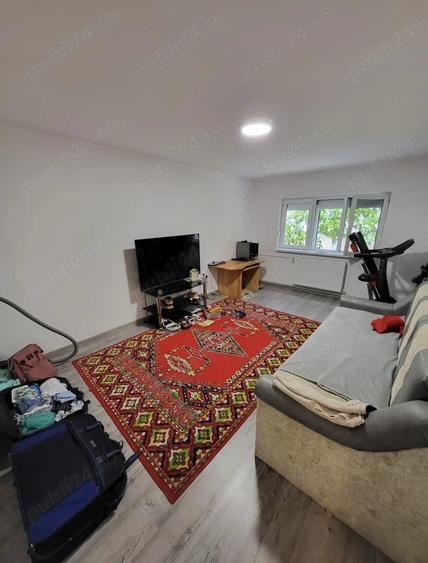 Apartament cu 3 camere decomandat în Iosia
