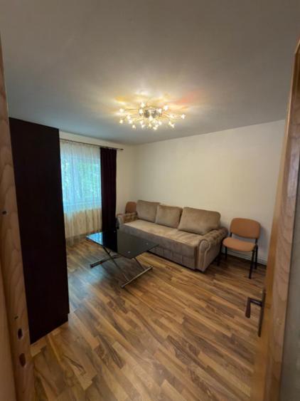 Apartament cu 4 camere decomandat, mobilat în Inel I