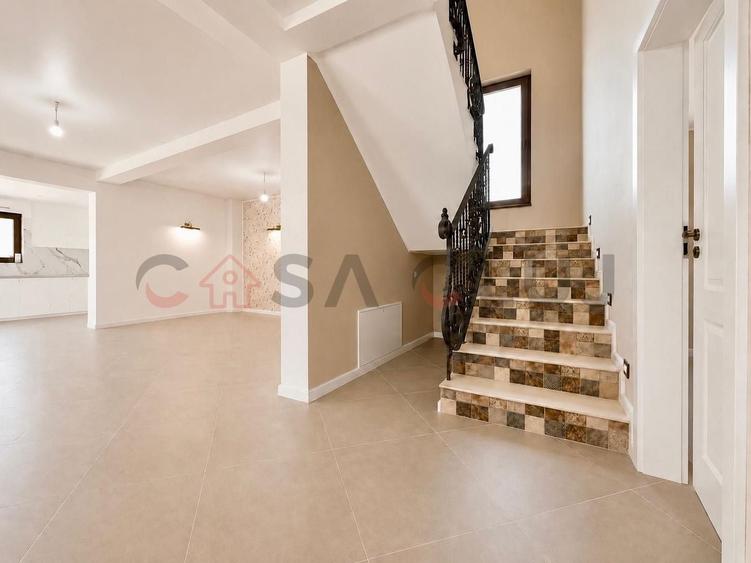 Casă individuală cu 5 camere cu Canalizare în Pata