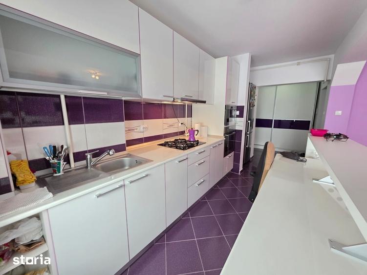 Apartament cu 3 camere decomandat în Ultracentral