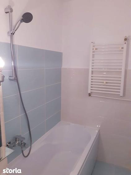 Apartament cu 3 camere decomandat în Circumvalațiunii