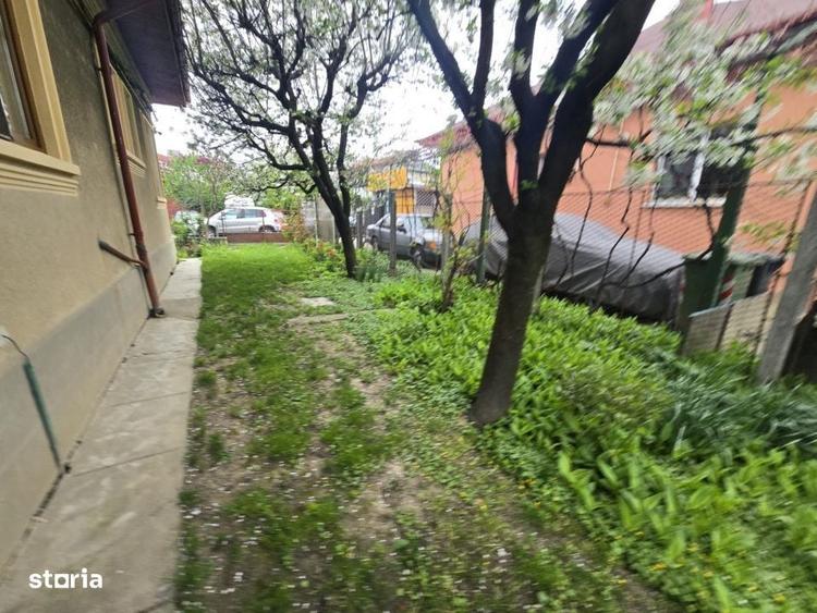 Casă cu 3 camere cu Teren 427 Mp în Central
