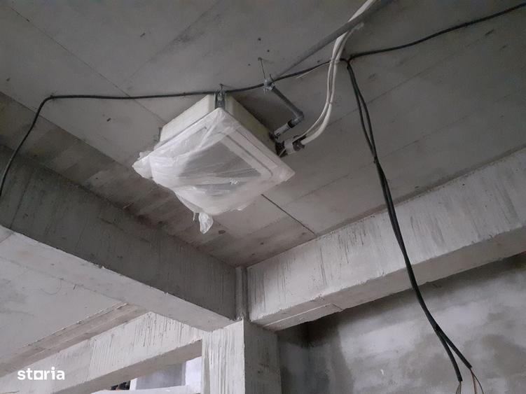 Casă cu 4 camere cu Teren 7650 Mp în Central