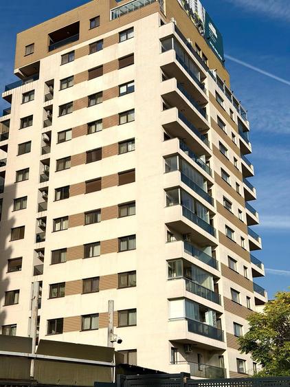 Apartament cu 2 camere semidecomandat în Mihai Bravu
