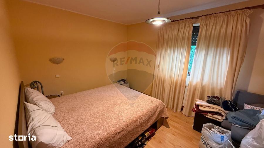 Casă cu 5 camere cu Teren 1000 Mp în Ciușlea